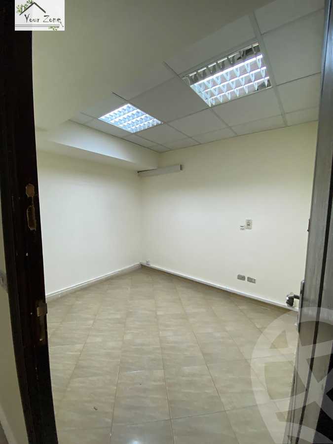 https://aqarmap.com.eg/ar/listing/4739022-for-rent-cairo-el-sheikh-zayed-city-shr-lshbb