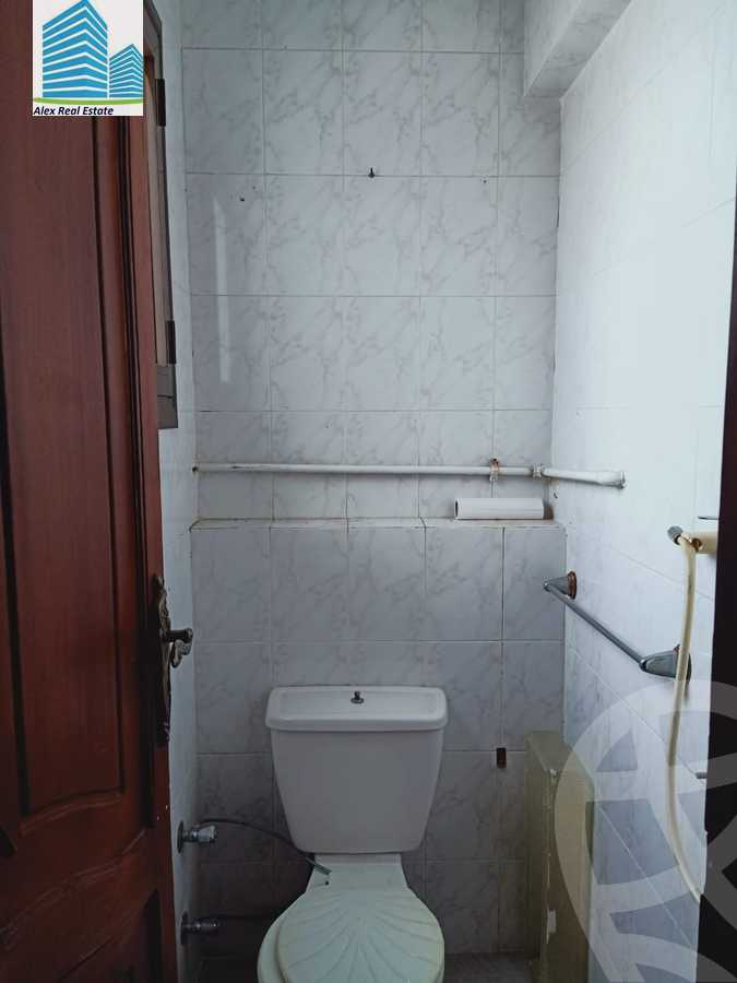 https://aqarmap.com.eg/ar/listing/3732312-for-rent-alexandria-sidi-gaber-el-mosheer-ahmed-isamil-st