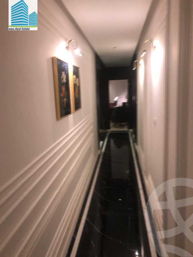 https://aqarmap.com.eg/ar/listing/3827971-for-rent-alexandria-kafr-abdo-sant-square-st
