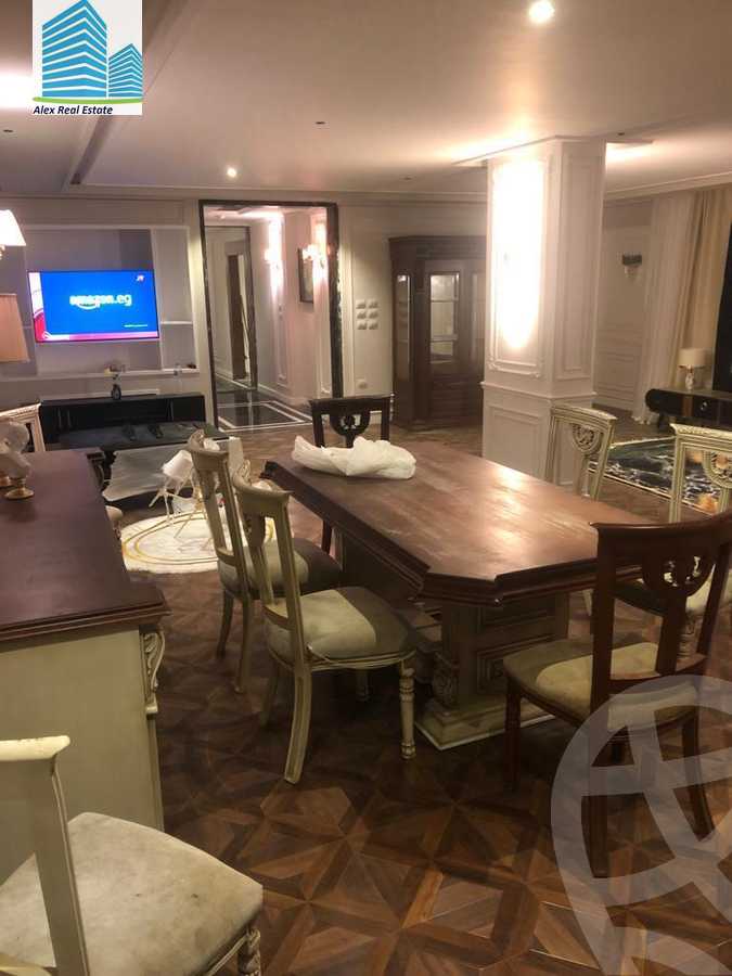https://aqarmap.com.eg/ar/listing/3827971-for-rent-alexandria-kafr-abdo-sant-square-st