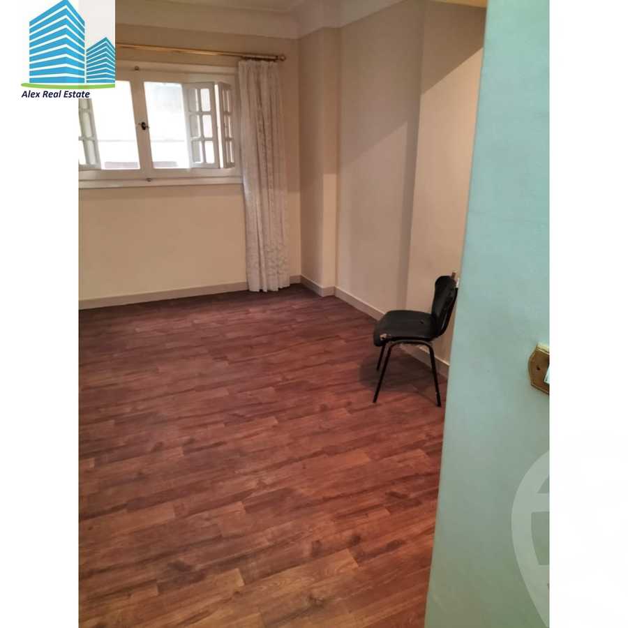 https://aqarmap.com.eg/ar/listing/3865654-for-rent-alexandria-smouha-mostafa-kamel-st