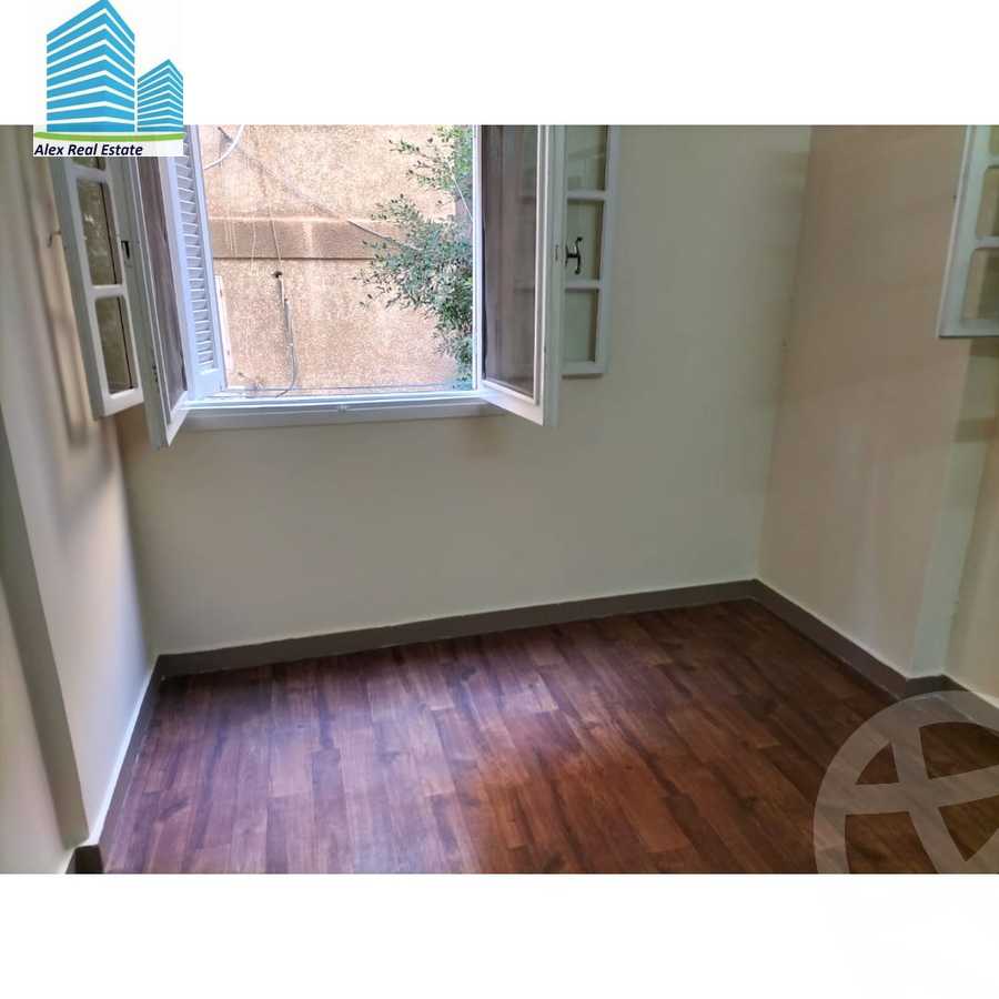 https://aqarmap.com.eg/ar/listing/3865654-for-rent-alexandria-smouha-mostafa-kamel-st