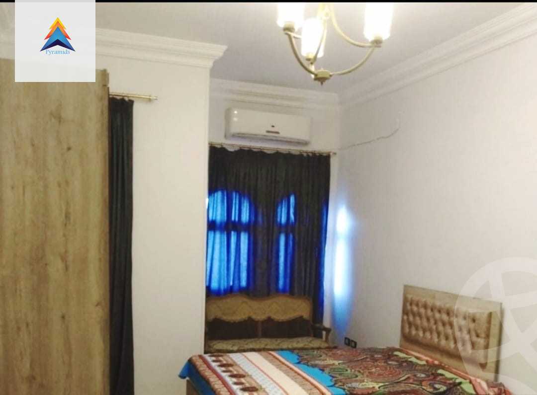 https://aqarmap.com.eg/ar/listing/5032380-for-rent-cairo-6th-of-october-compounds-wyst-jyt-mwl