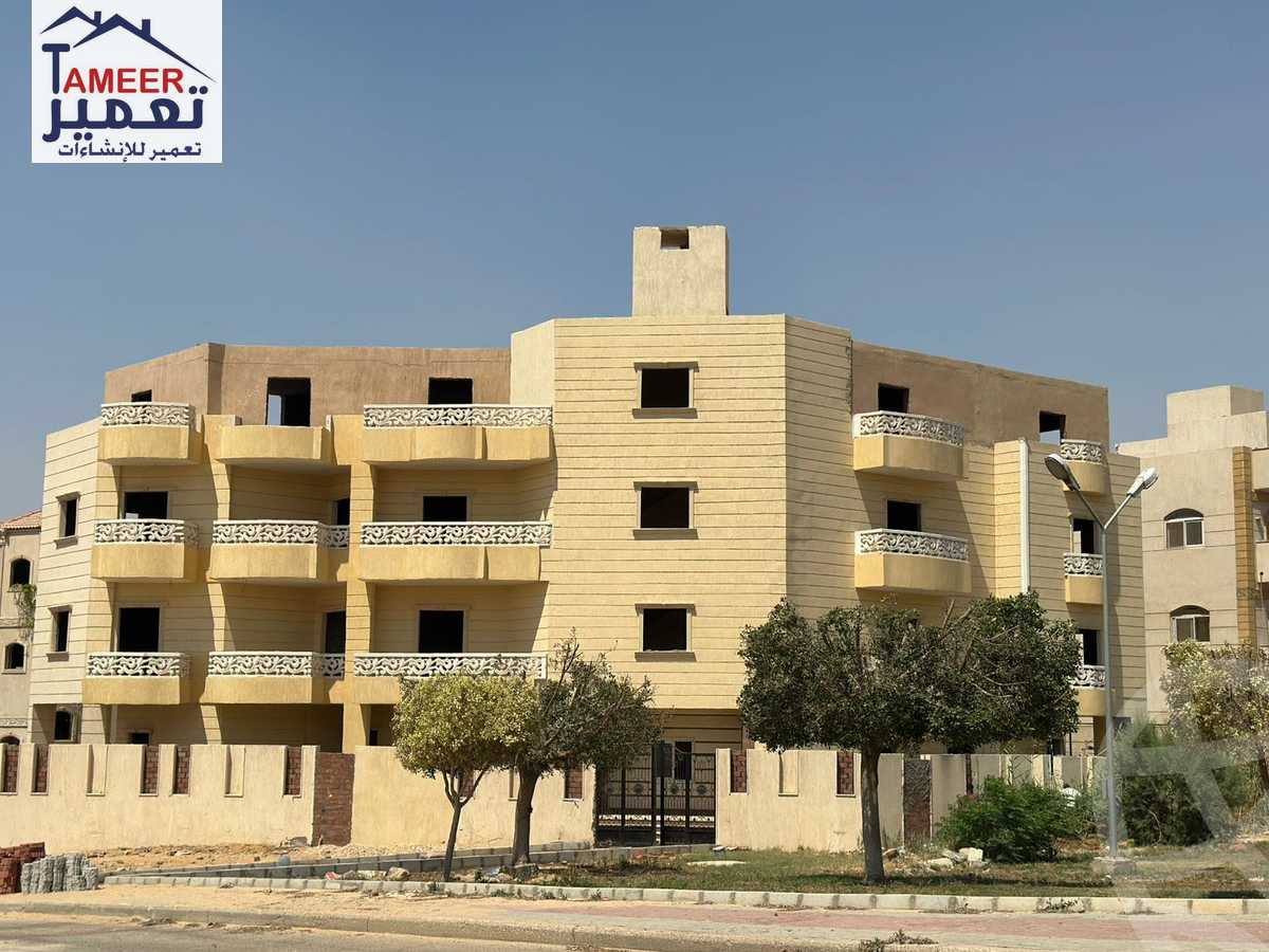 https://aqarmap.com.eg/ar/listing/6260385-for-sale-cairo-el-shorouk-lhy-lthlth-grb-neighbourhood-4-mohammed-el-kasbagy-st