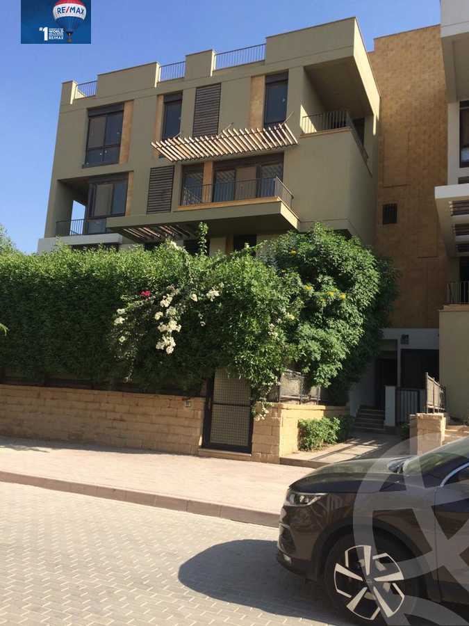 https://aqarmap.com.eg/ar/listing/3774250-for-sale-cairo-el-sheikh-zayed-city-compounds-kmbwnd-wyst-twn-swdyk