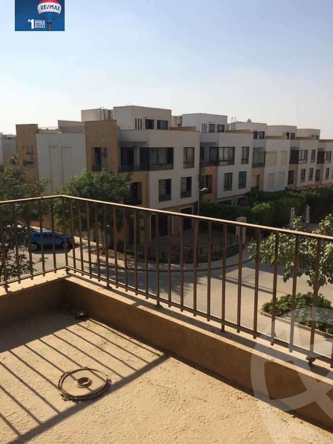 https://aqarmap.com.eg/ar/listing/3774250-for-sale-cairo-el-sheikh-zayed-city-compounds-kmbwnd-wyst-twn-swdyk