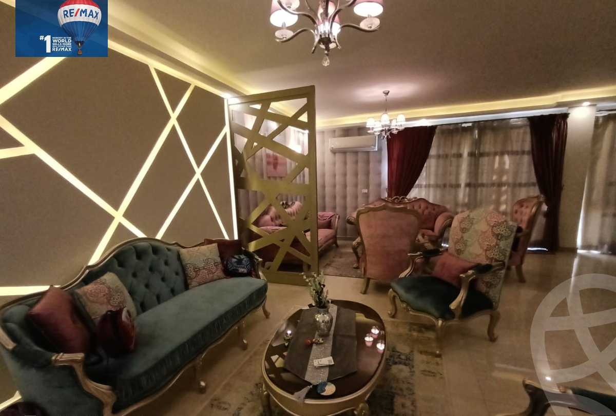 https://aqarmap.com.eg/ar/listing/3774488-for-sale-cairo-el-sheikh-zayed-city-compounds-kmbwnd-wyst-twn-swdyk