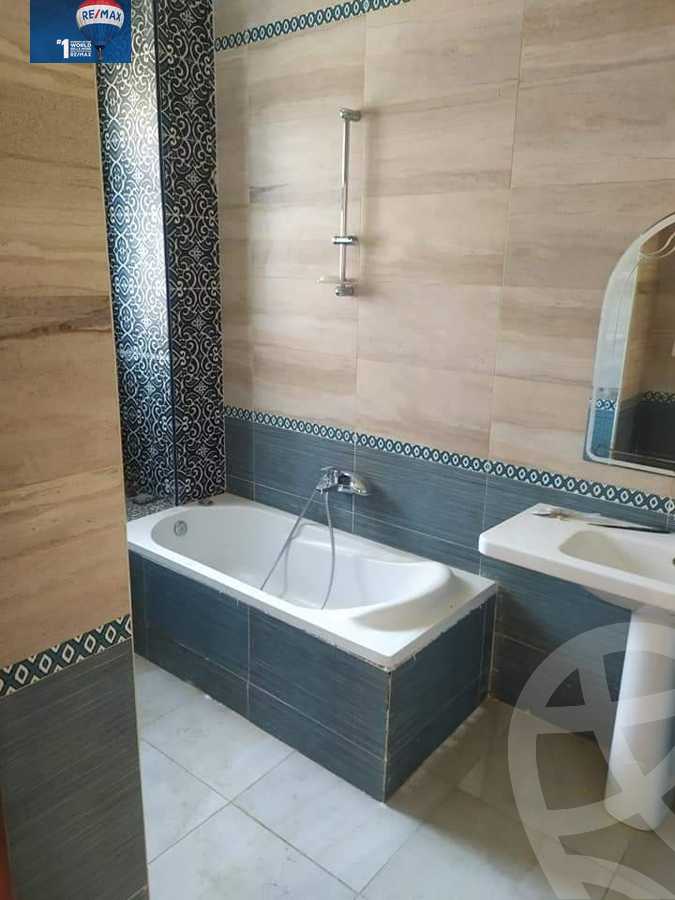 https://aqarmap.com.eg/ar/listing/3787714-for-sale-cairo-el-sheikh-zayed-city-compounds-in-sheikh-zayed-casa