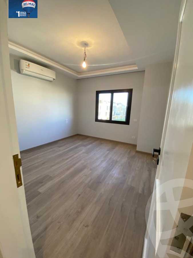 https://aqarmap.com.eg/ar/listing/3793575-for-rent-cairo-el-sheikh-zayed-city-compounds-kmbwnd-wyst-twn-swdyk