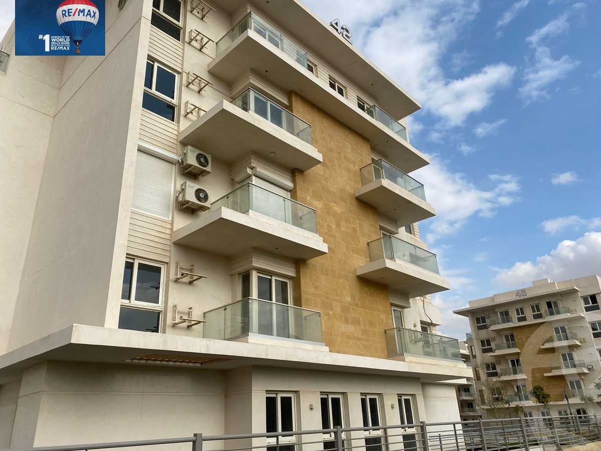 https://aqarmap.com.eg/ar/listing/3838015-for-sale-cairo-el-sheikh-zayed-city-mntq-fr-y-bmdyn-lshykh-zyd