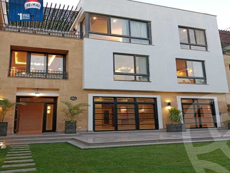 https://aqarmap.com.eg/ar/listing/4345147-for-sale-cairo-el-sheikh-zayed-city-compounds-kmbwnd-wyst-twn-swdyk