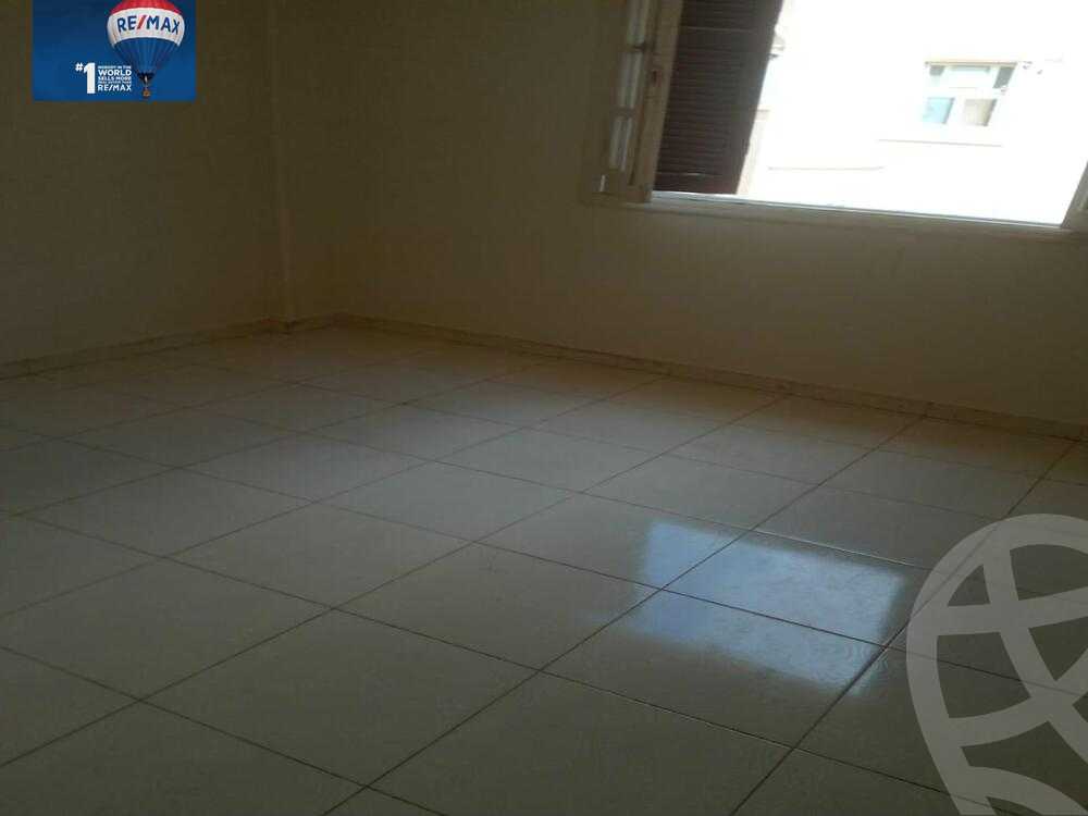 https://aqarmap.com.eg/en/listing/4789001-for-sale-cairo-el-sheikh-zayed-city-el-hay-elthamen-lhkm