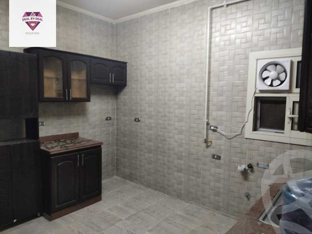 https://aqarmap.com.eg/ar/listing/3625505-for-rent-cairo-new-cairo-compounds-hayati-residence