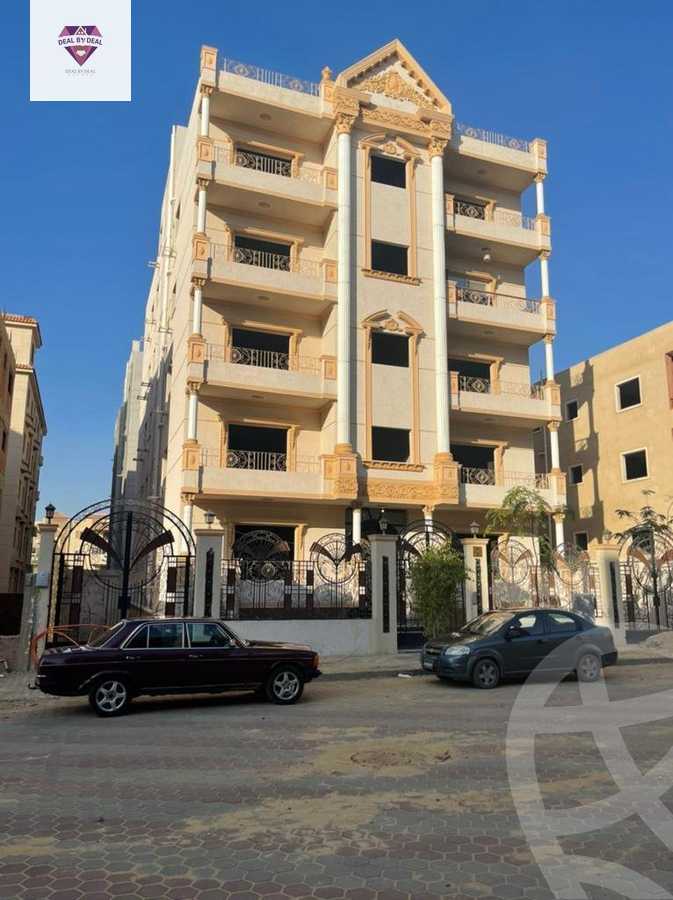 https://aqarmap.com.eg/ar/listing/3661957-for-sale-cairo-new-cairo-south-investors-mohammed-nagib-axis-st