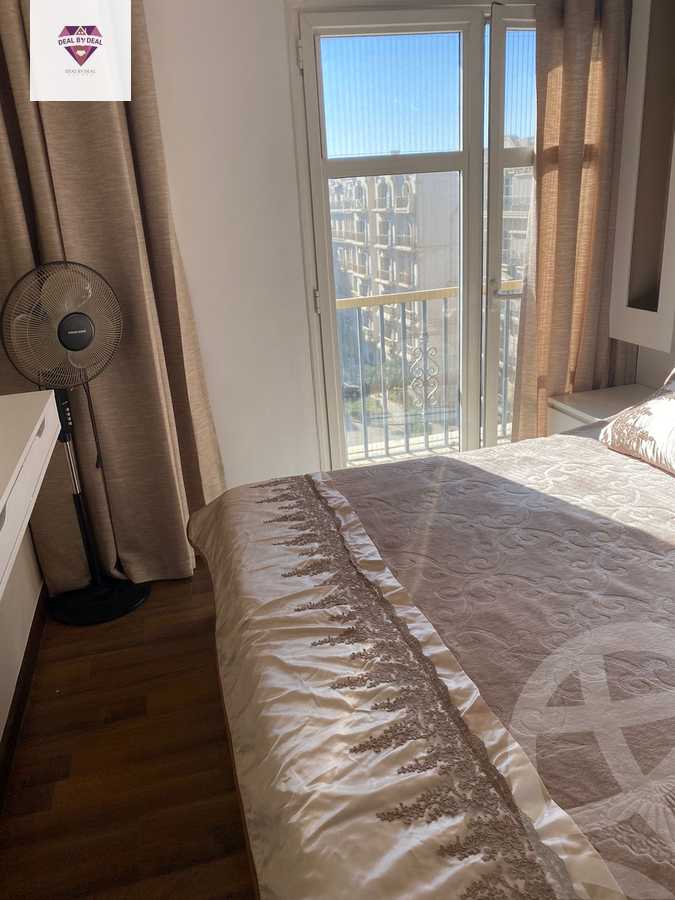 https://aqarmap.com.eg/en/listing/4017106-for-sale-cairo-new-cairo-compounds-hyde-park