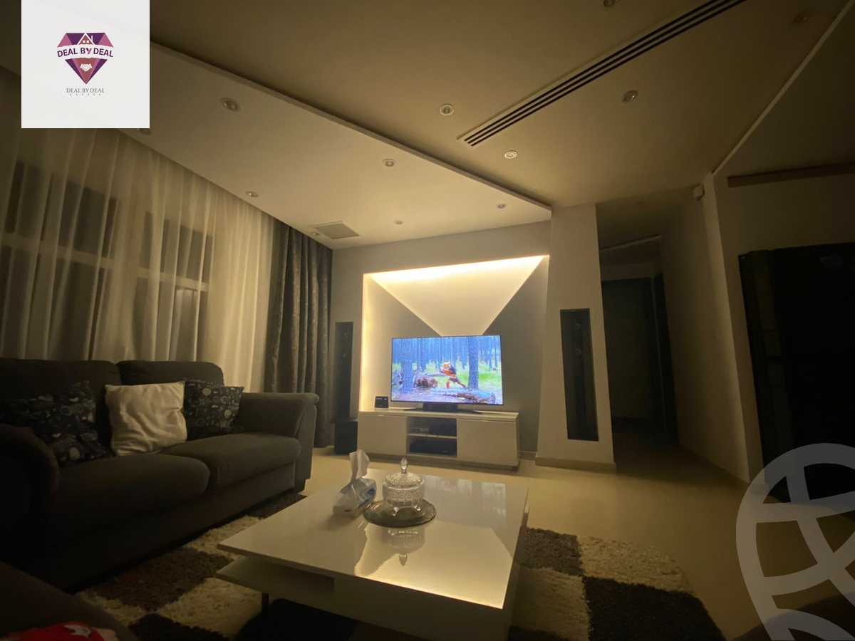 https://aqarmap.com.eg/en/listing/4017106-for-sale-cairo-new-cairo-compounds-hyde-park