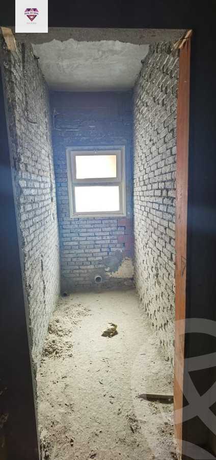 https://aqarmap.com.eg/en/listing/4175854-for-sale-cairo-new-cairo-compounds-les-rois