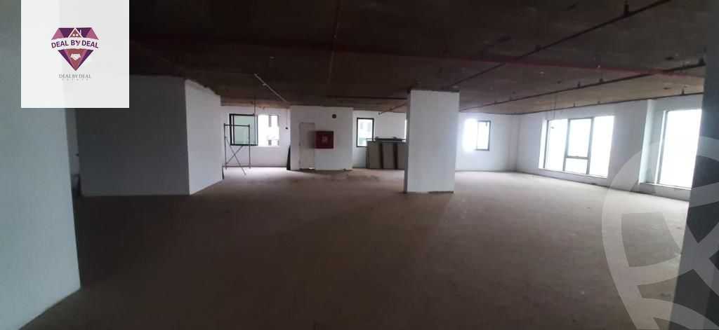 https://aqarmap.com.eg/en/listing/4206512-for-rent-cairo-new-cairo-compounds-jwr-kwmyrshyl-kwmblks-makeplace