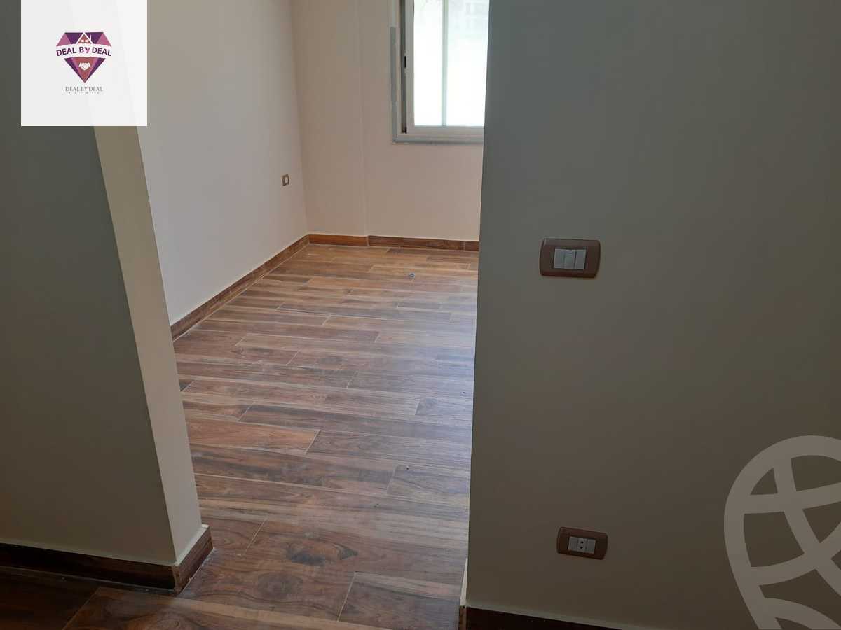 https://aqarmap.com.eg/ar/listing/4210252-for-rent-cairo-new-cairo-compounds-fifth-square