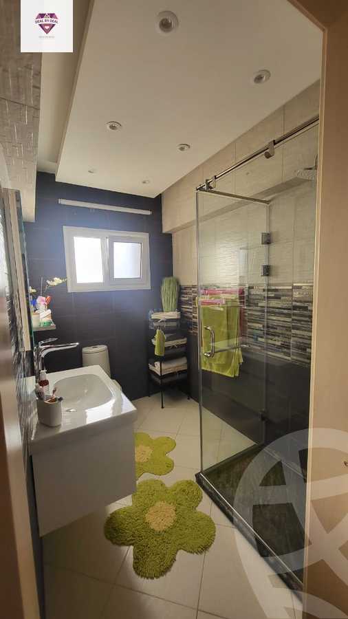 https://aqarmap.com.eg/en/listing/4224493-for-sale-cairo-new-cairo-lrhb-city-phase-1-ahmed-rami-st