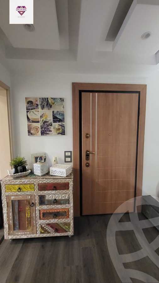 https://aqarmap.com.eg/en/listing/4224493-for-sale-cairo-new-cairo-lrhb-city-phase-1-ahmed-rami-st