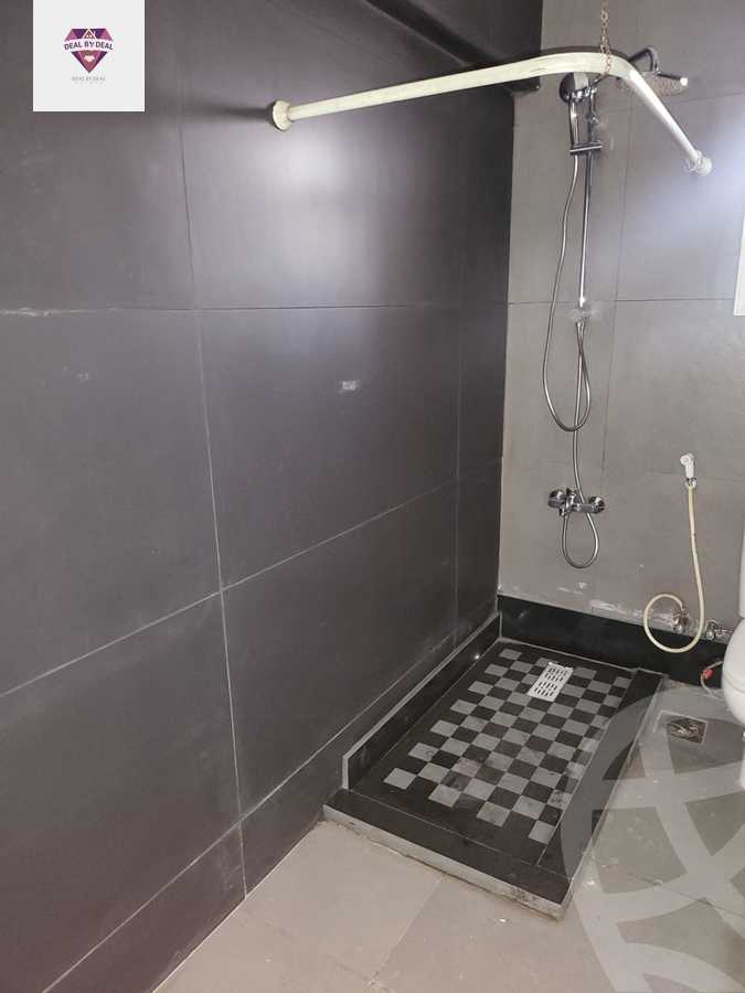 https://aqarmap.com.eg/en/listing/4224566-for-sale-cairo-new-cairo-lrhb-city-phase-2-amr-ibn-el-aas-st
