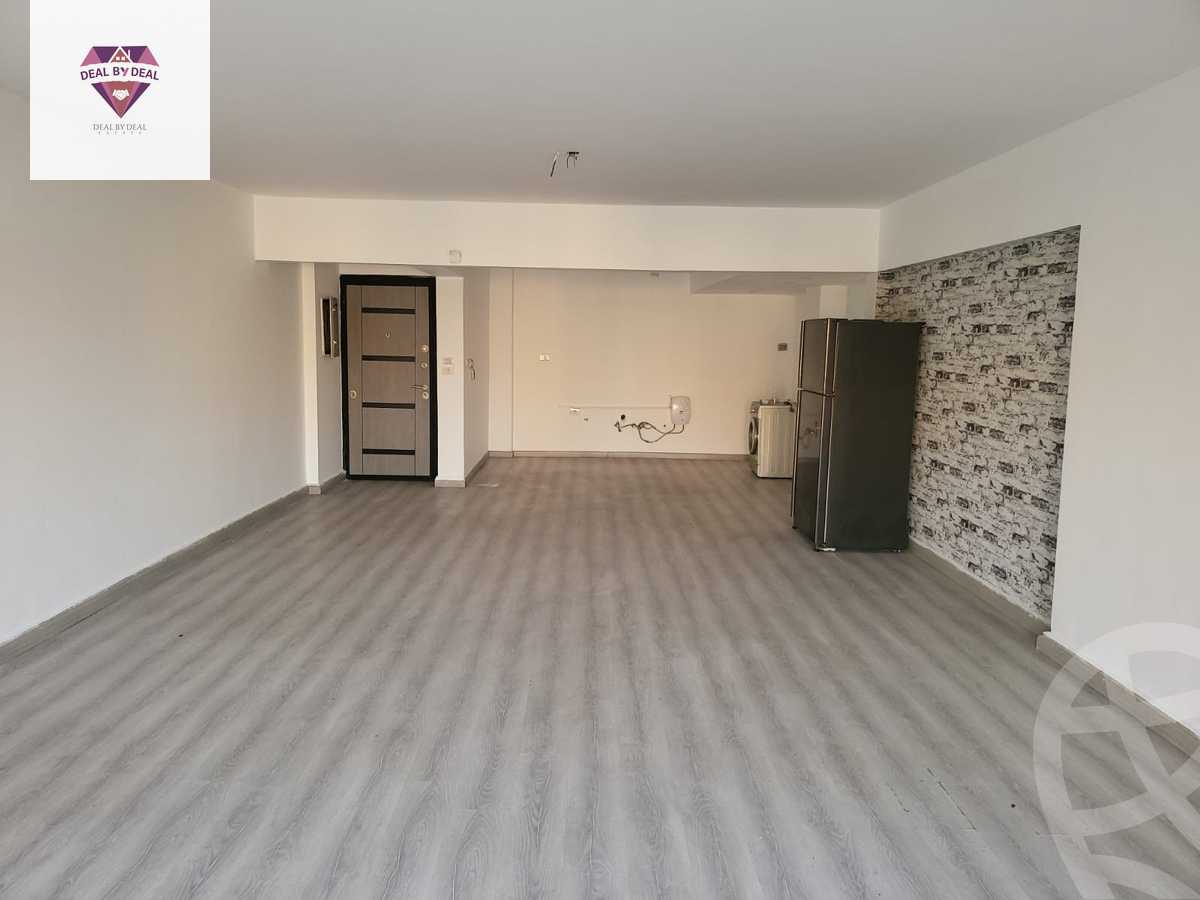 https://aqarmap.com.eg/en/listing/4224566-for-sale-cairo-new-cairo-lrhb-city-phase-2-amr-ibn-el-aas-st