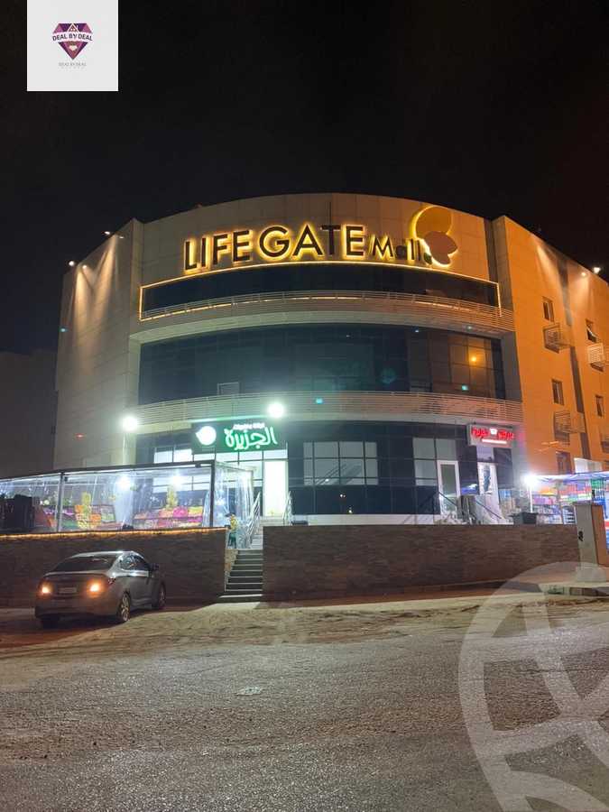 https://aqarmap.com.eg/ar/listing/4263888-for-sale-new-cairo-life-gate-mall-ic