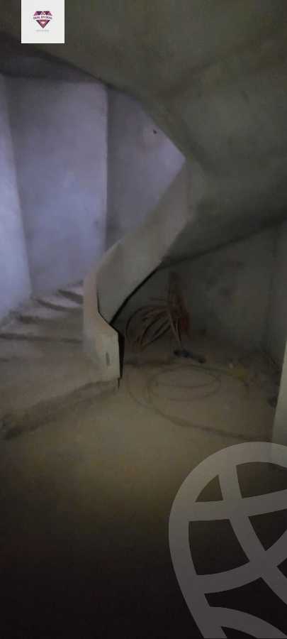 https://aqarmap.com.eg/ar/listing/4309844-for-sale-cairo-new-cairo-compounds-kmbwnd-lfwntyn-rkw