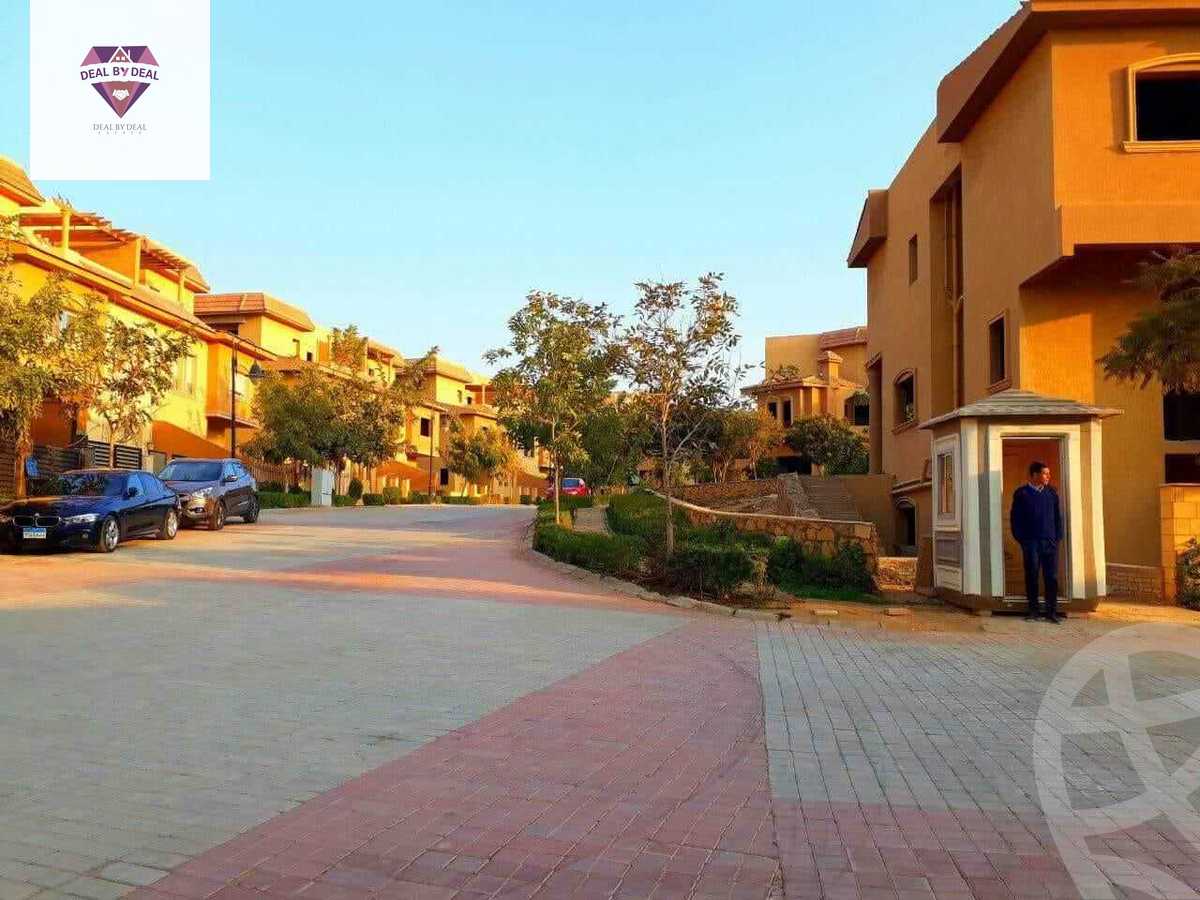 https://aqarmap.com.eg/ar/listing/4357446-for-sale-cairo-new-cairo-compounds-moon-valley