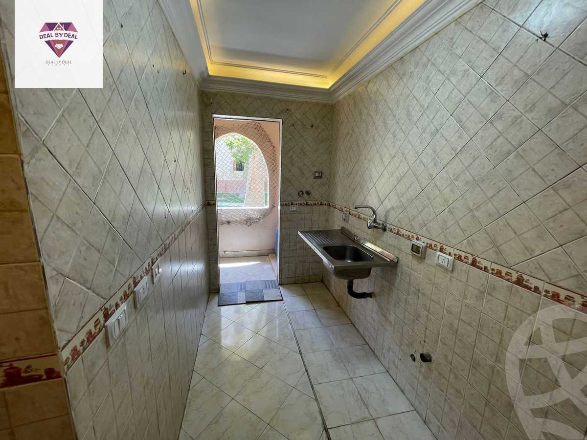 https://aqarmap.com.eg/en/listing/4711729-for-sale-cairo-new-cairo-lrhb-city-phase-5-talaat-mostafa-st