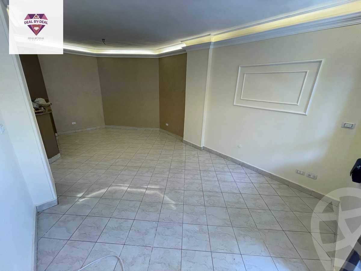 https://aqarmap.com.eg/en/listing/4711729-for-sale-cairo-new-cairo-lrhb-city-phase-5-talaat-mostafa-st