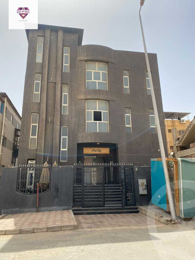 https://aqarmap.com.eg/ar/listing/4791631-for-sale-cairo-new-cairo-el-maantiqah-el-sinaiyyah