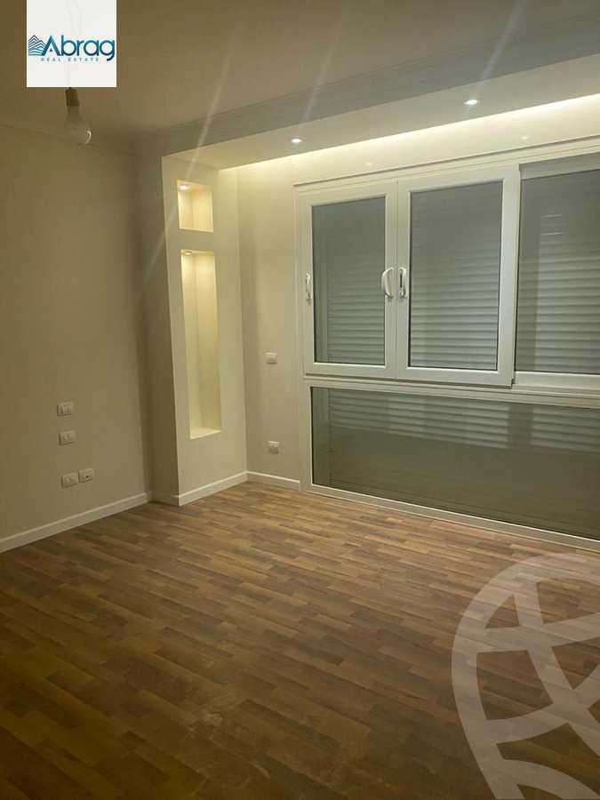 https://aqarmap.com.eg/ar/listing/3887502-for-sale-cairo-el-sheikh-zayed-city-compounds-brj-zyd-wr-llttwyr