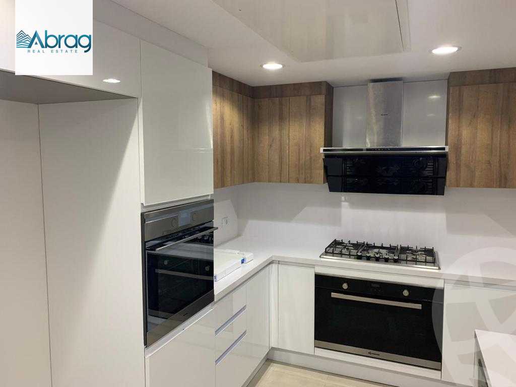 https://aqarmap.com.eg/ar/listing/3887502-for-sale-cairo-el-sheikh-zayed-city-compounds-brj-zyd-wr-llttwyr