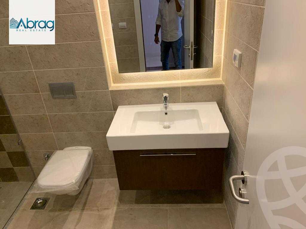 https://aqarmap.com.eg/ar/listing/3887502-for-sale-cairo-el-sheikh-zayed-city-compounds-brj-zyd-wr-llttwyr