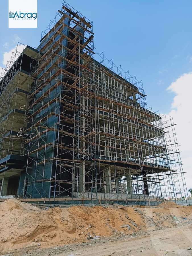 https://aqarmap.com.eg/en/listing/3659058-for-sale-cairo-alex-cairo-desert-road-smart-village