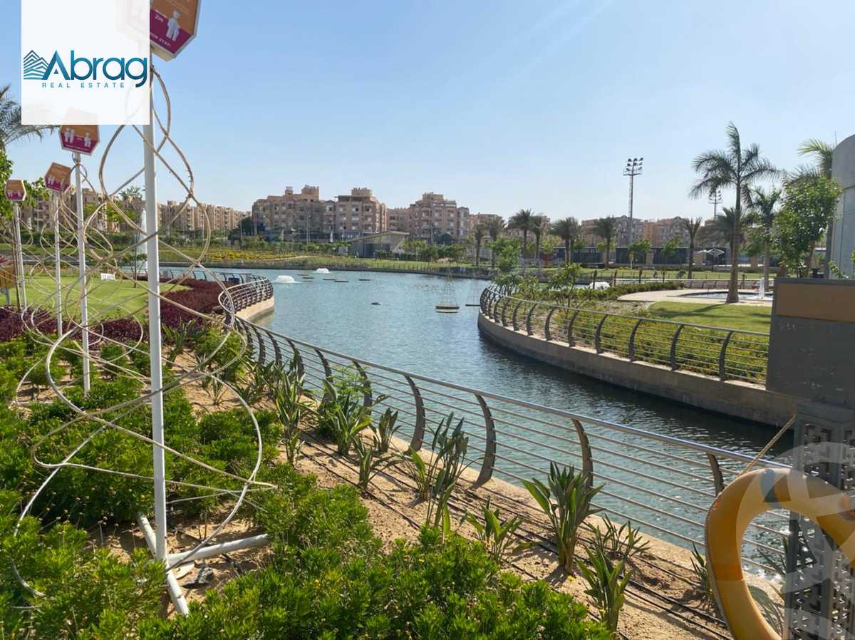 https://aqarmap.com.eg/ar/listing/4311758-for-sale-cairo-el-sheikh-zayed-city-compounds-zyd-wr-llttwyr