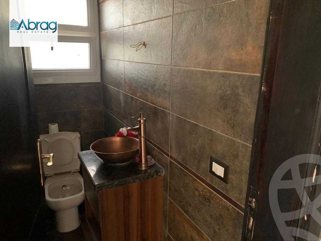 https://aqarmap.com.eg/ar/listing/3840737-for-sale-cairo-el-sheikh-zayed-city-compounds-in-sheikh-zayed-beverly-hills