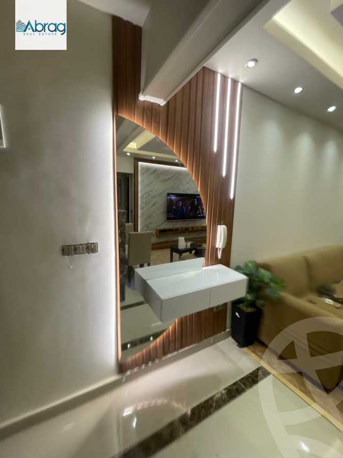 https://aqarmap.com.eg/ar/listing/3861921-for-sale-cairo-el-sheikh-zayed-city-compounds-in-sheikh-zayed-el-mostaqbal-city