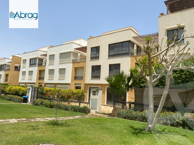 https://aqarmap.com.eg/ar/listing/3626780-for-sale-cairo-el-sheikh-zayed-city-compounds-kmbwnd-wyst-twn-swdyk