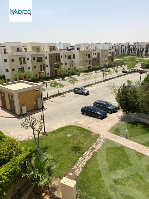 https://aqarmap.com.eg/ar/listing/3626780-for-sale-cairo-el-sheikh-zayed-city-compounds-kmbwnd-wyst-twn-swdyk