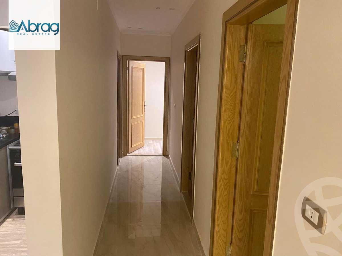 https://aqarmap.com.eg/en/listing/4260406-for-rent-cairo-el-sheikh-zayed-city-compounds-kmbwnd-wyst-twn-swdyk