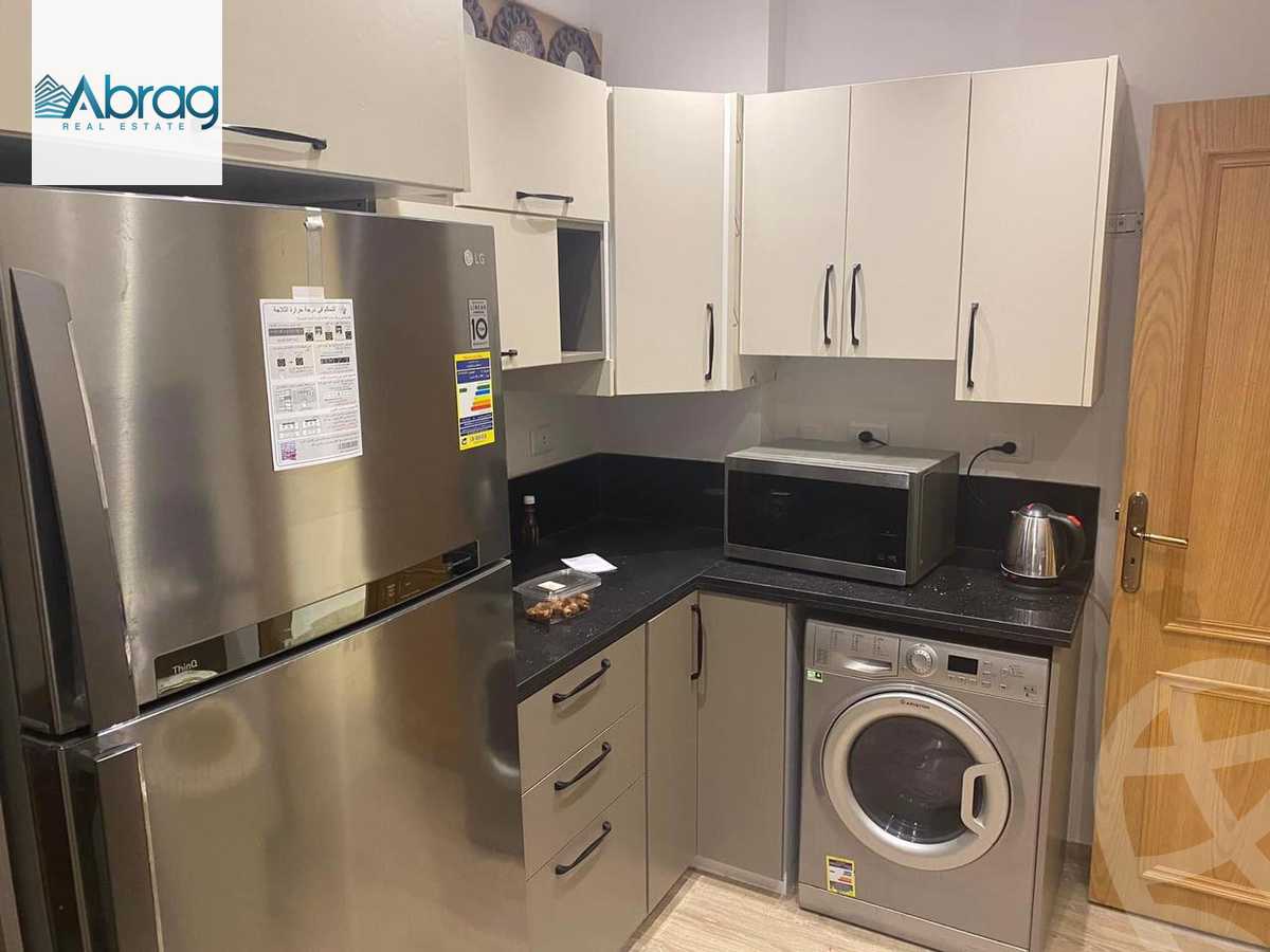 https://aqarmap.com.eg/en/listing/4038757-for-rent-cairo-el-sheikh-zayed-city-compounds-kmbwnd-wyst-twn-swdyk