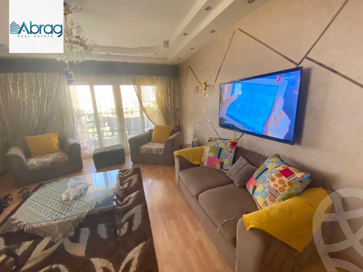 https://aqarmap.com.eg/ar/listing/4153163-for-sale-cairo-el-sheikh-zayed-city-compounds-in-sheikh-zayed-zayed-2000
