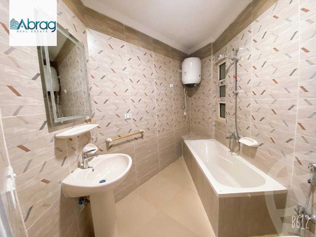 https://aqarmap.com.eg/ar/listing/3879502-for-rent-cairo-el-sheikh-zayed-city-compounds-in-sheikh-zayed-beverly-hills