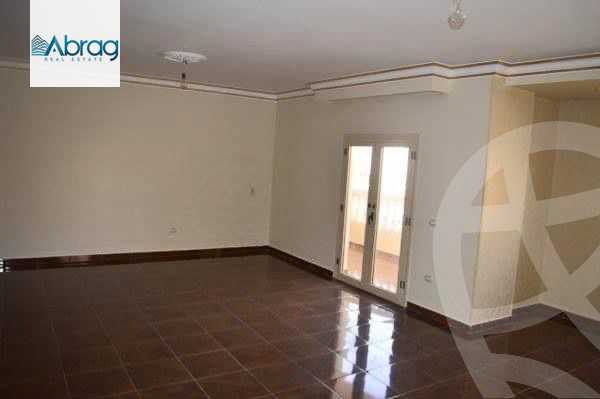 https://aqarmap.com.eg/ar/listing/4140215-for-rent-cairo-el-sheikh-zayed-city-compounds-in-sheikh-zayed-beverly-hills