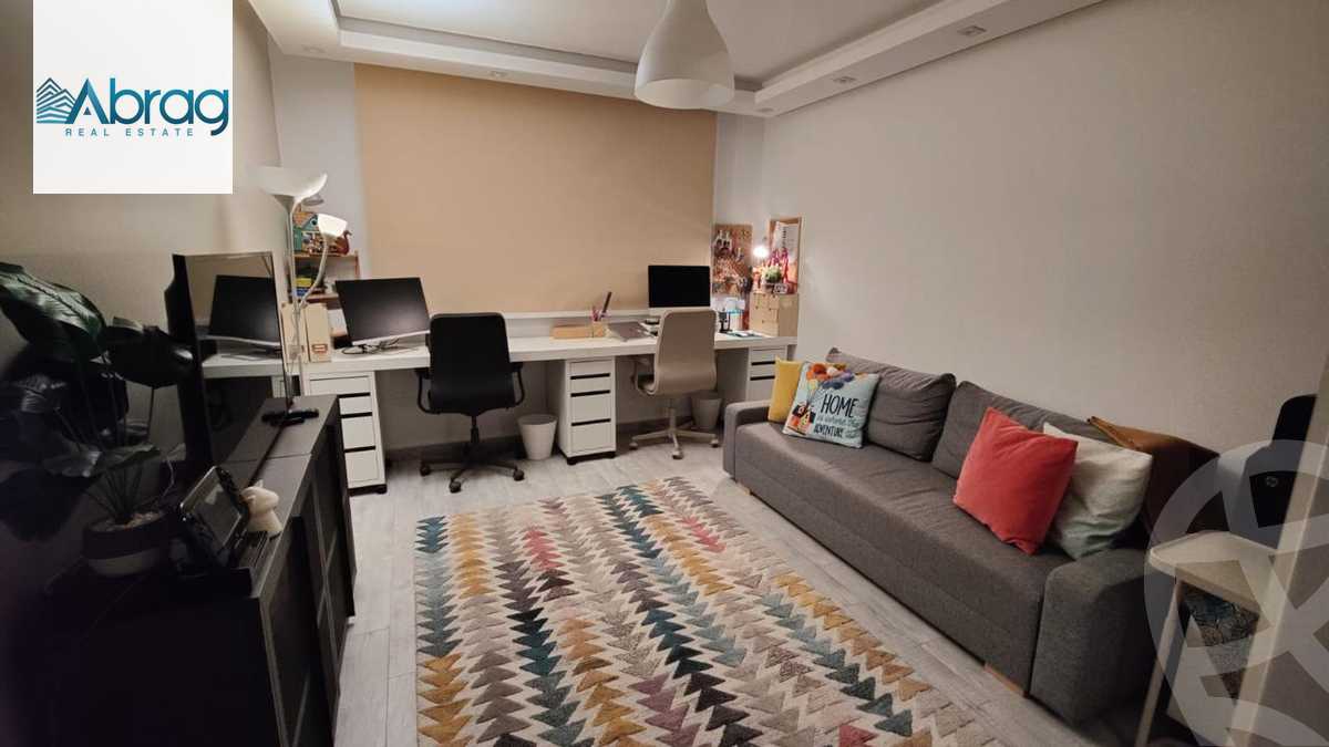 https://aqarmap.com.eg/en/listing/5252517-for-sale-cairo-el-sheikh-zayed-city-compounds-zayed-regency