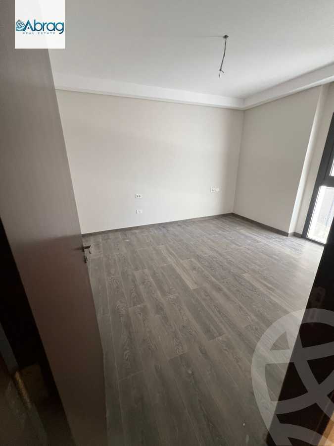 https://aqarmap.com.eg/en/listing/5591397-for-rent-cairo-el-sheikh-zayed-city-compounds-zyd-wr-llttwyr-park-towers-zed-el-sheikh-zayed-compound