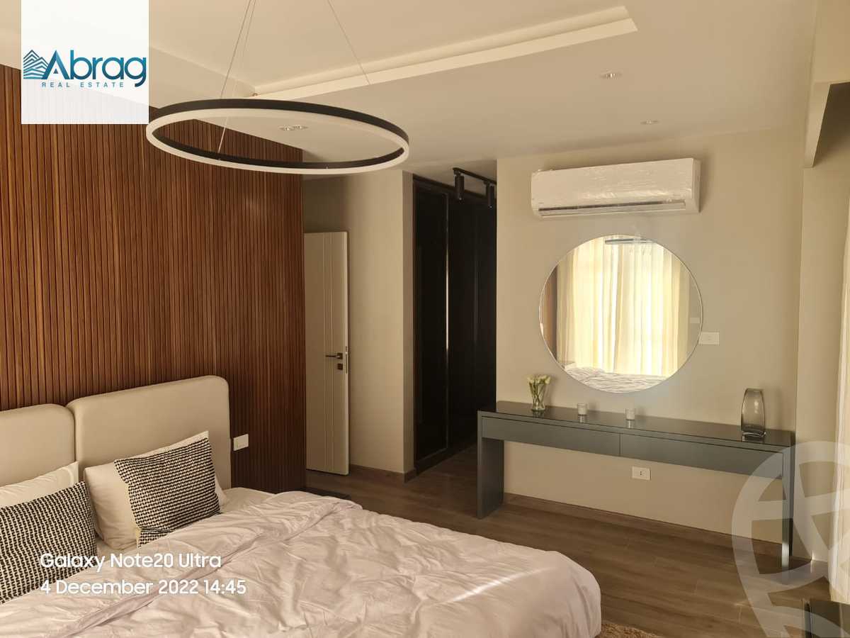 https://aqarmap.com.eg/ar/listing/5618886-for-sale-cairo-el-sheikh-zayed-city-compounds-kmbwnd-fyldj-wyst-dr-llttwyr